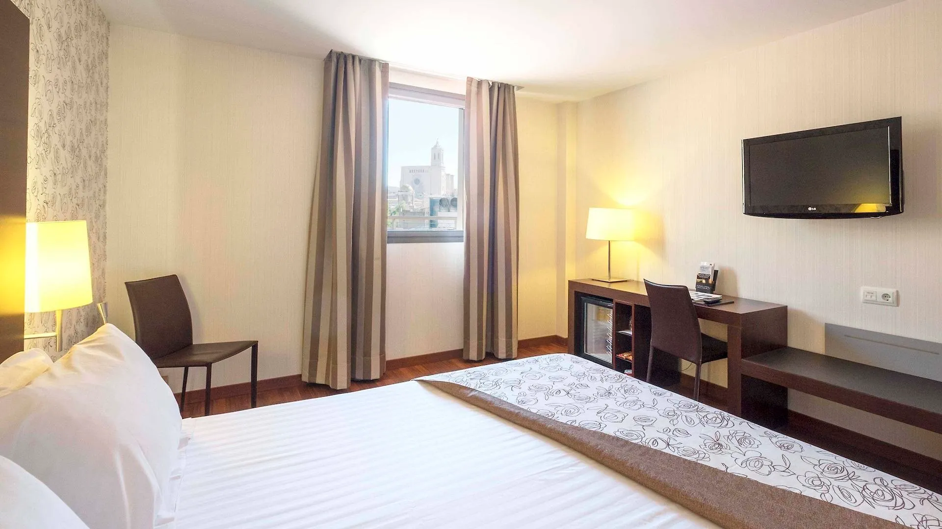 Hotel Gran Ultonia Girona 4*,